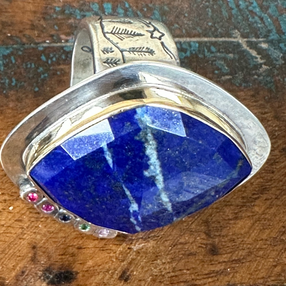 Jes MaHarry “Lost Lake” unisex ring. New in box from Sundance.